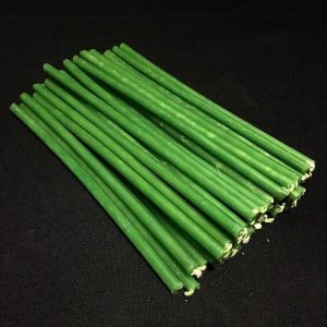 Свеча восковая зеленая 18,5 см