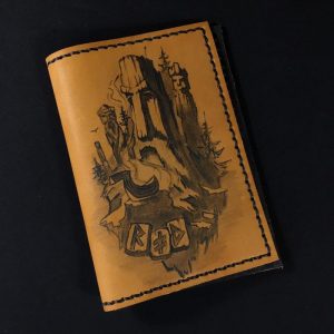 Обложка на паспорт ручной работы «Руническая»