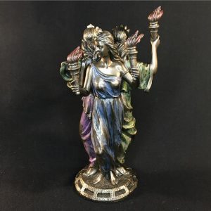 Фигура “Богиня Геката”