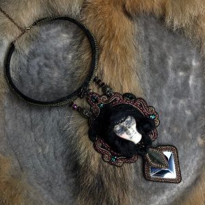 Колдовское ожерелье – Пиковая Дама (с подселением)