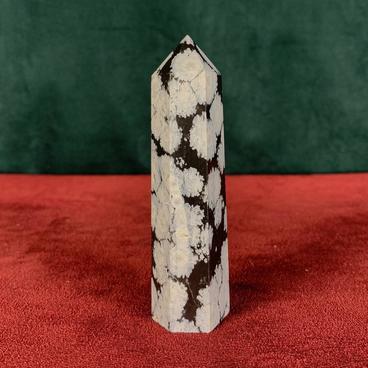 Колдовской кристалл из Снежного Обсидиана