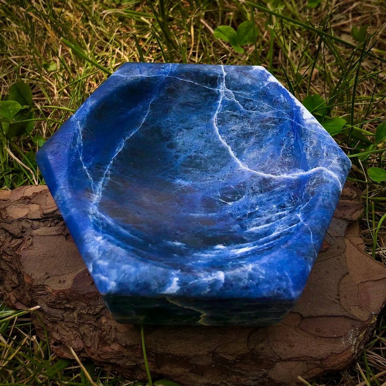 Чаша из камня Содалит «Успех и Удача»
